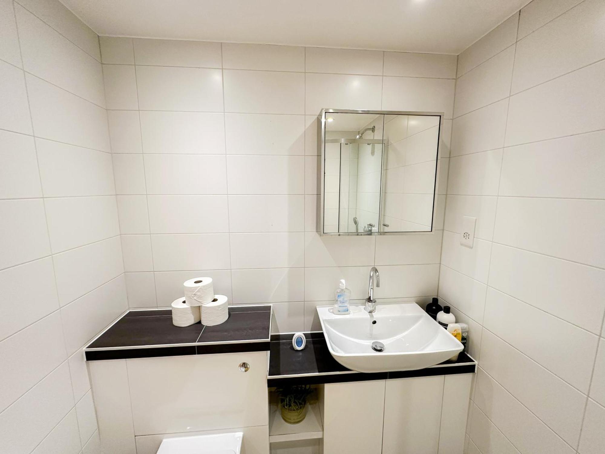 Chic 3 Bedroom Flat With Private Terrace In Holloway Near Finsbury Park Londýn Exteriér fotografie