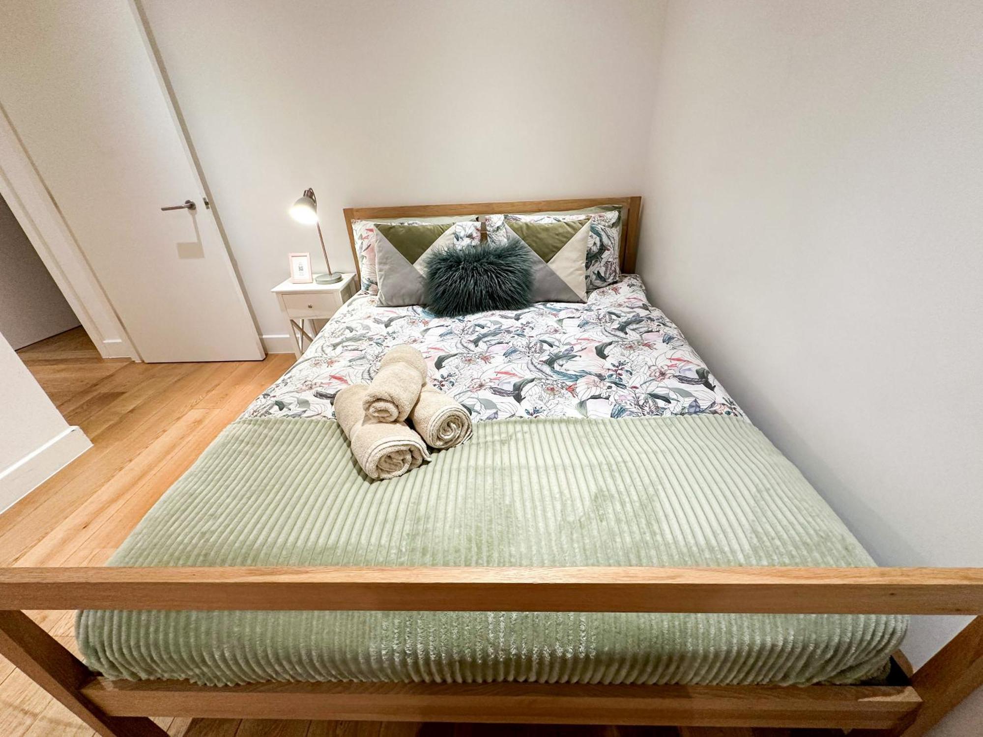 Chic 3 Bedroom Flat With Private Terrace In Holloway Near Finsbury Park Londýn Exteriér fotografie