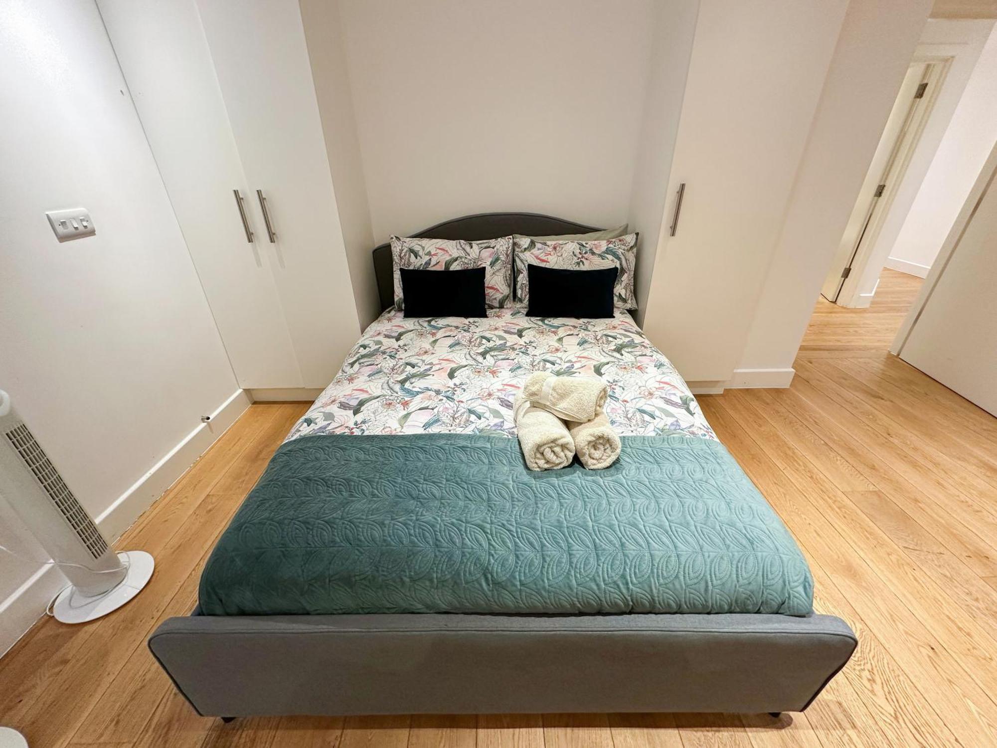 Chic 3 Bedroom Flat With Private Terrace In Holloway Near Finsbury Park Londýn Exteriér fotografie