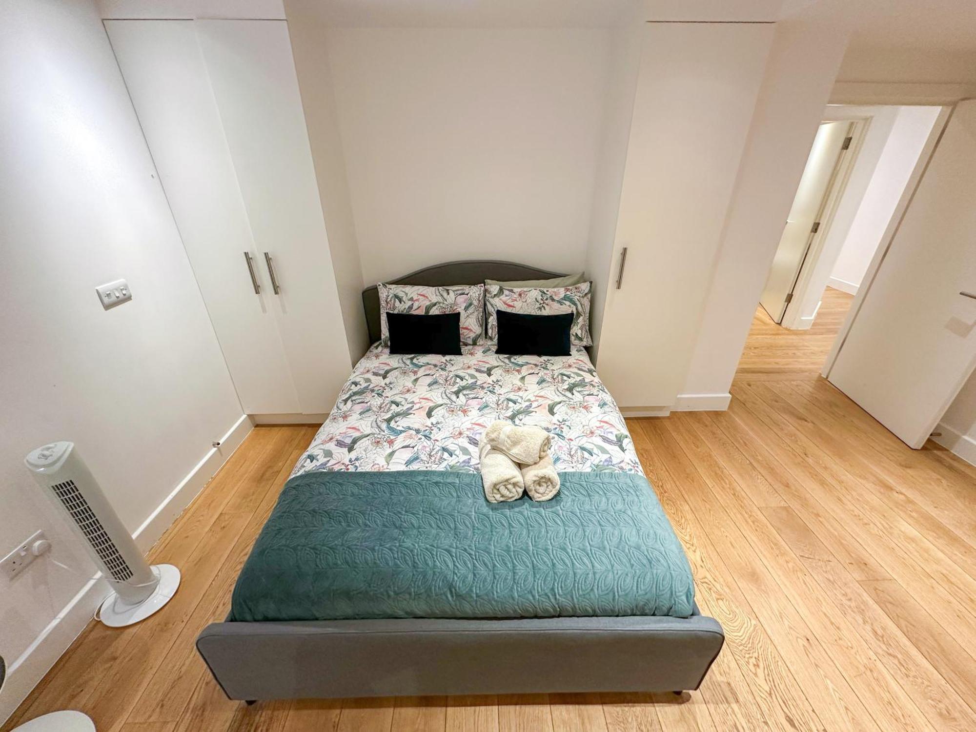 Chic 3 Bedroom Flat With Private Terrace In Holloway Near Finsbury Park Londýn Exteriér fotografie